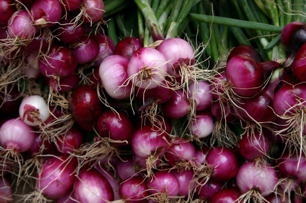 foods to lower high blood pressure - Onion