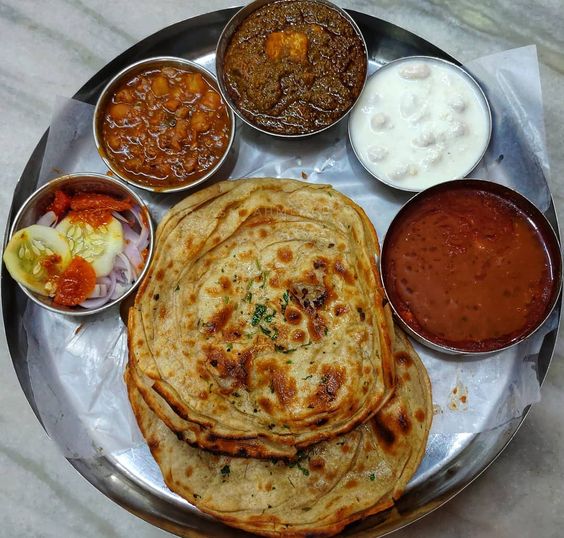 Best Amritsar street food dishes, Places to eat - 100% Ghee, Veg meal