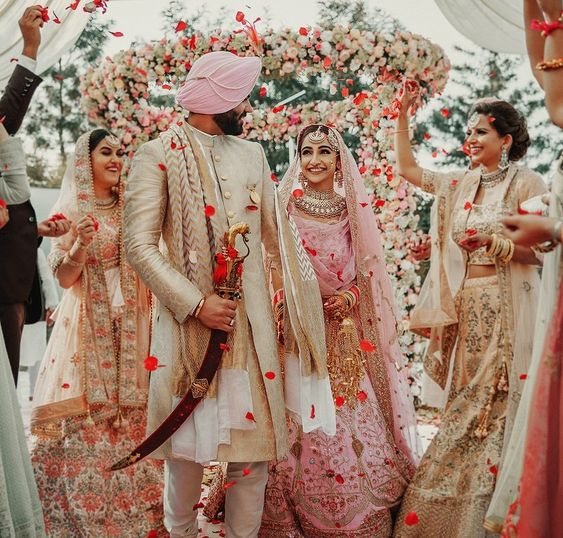 Indian bride and groom - Big fat Indian wedding