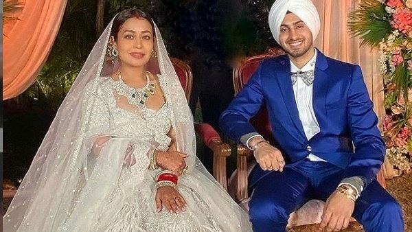Indian Actresses who Flaunted Diamonds at their Wedding Reception - neha kakkar