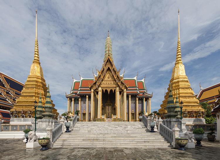 The Temple of Emerald Buddha, Bangkok, Thailand